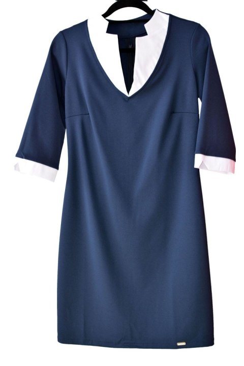 Elegancka Sukienka z oryginalnym kołnierzykiem E14 Elegancka Sukienka z oryginalnym kołnierzykiem E14