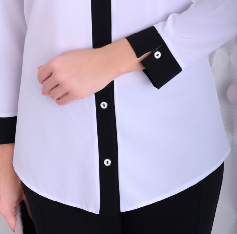 Elegancka koszula biało-czarna rozpinana P690 Elegancka koszula biało-czarna rozpinana P690