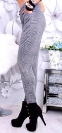 Eleganckie spodnie do biura w kratkę P363