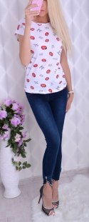 Modny t-shirt z printem UST i napisem LOVE RED LIPS P625