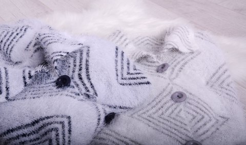 NOWOŚĆ! Mięsisty płaszczyk z ciepłej angorki P731 NOWOŚĆ! Mięsisty płaszczyk z ciepłej angorki P731