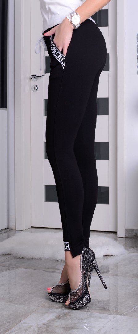 NOWOŚĆ Sexy spodnie z napisami na nogawkach P366 NOWOŚĆ Sexy spodnie z napisami na nogawkach P366