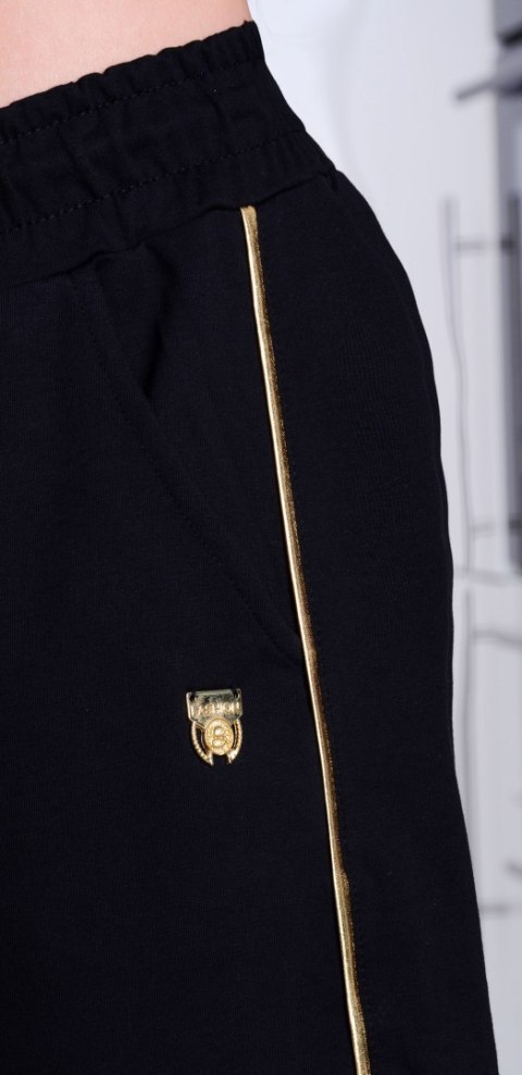NOWOŚĆ! Stylowy dres w dużych rozmiarach Złoto P723A NOWOŚĆ! Stylowy dres w dużych rozmiarach Złoto P723A